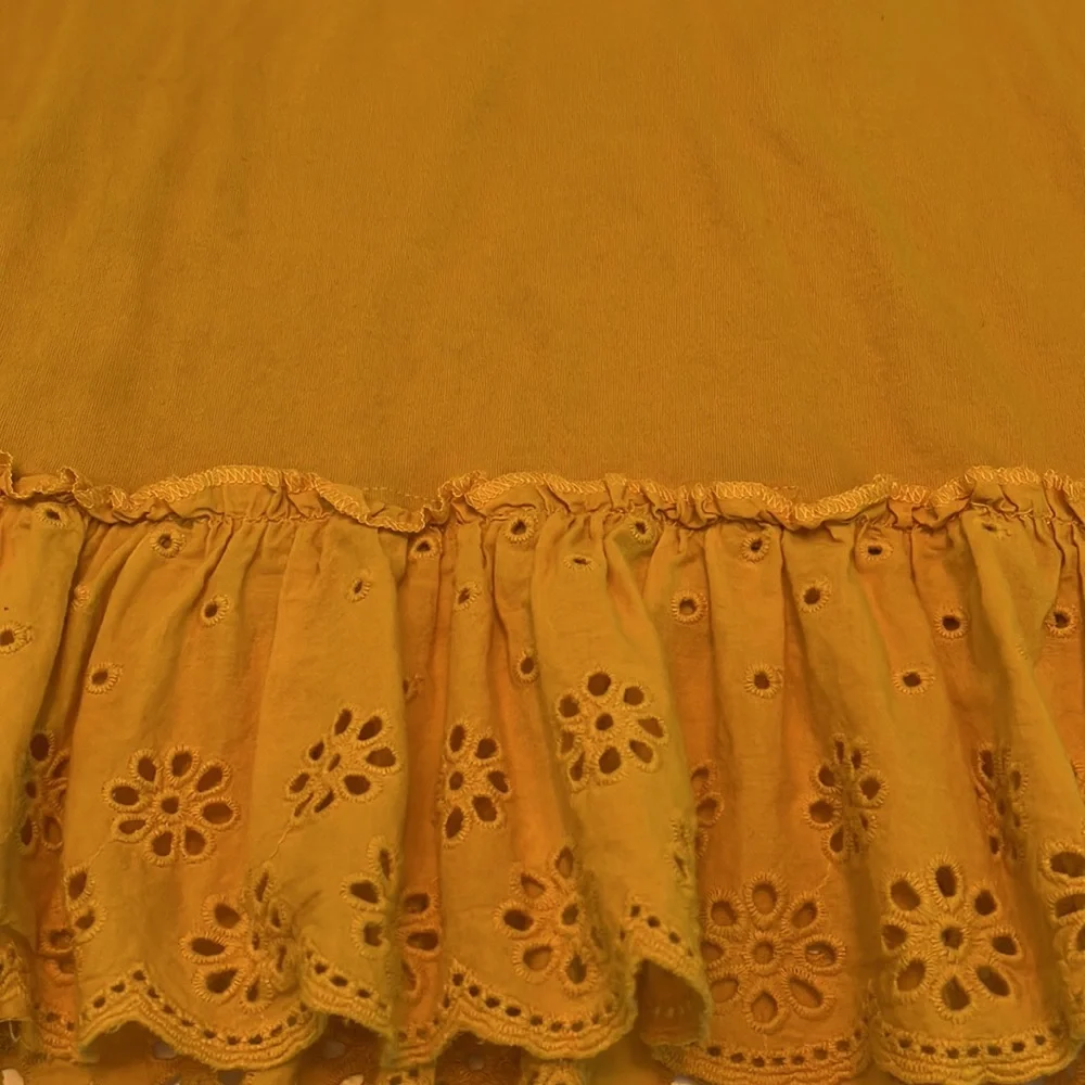 Xtra small cute J Crew tank.🌟 - Picture 2 of 3